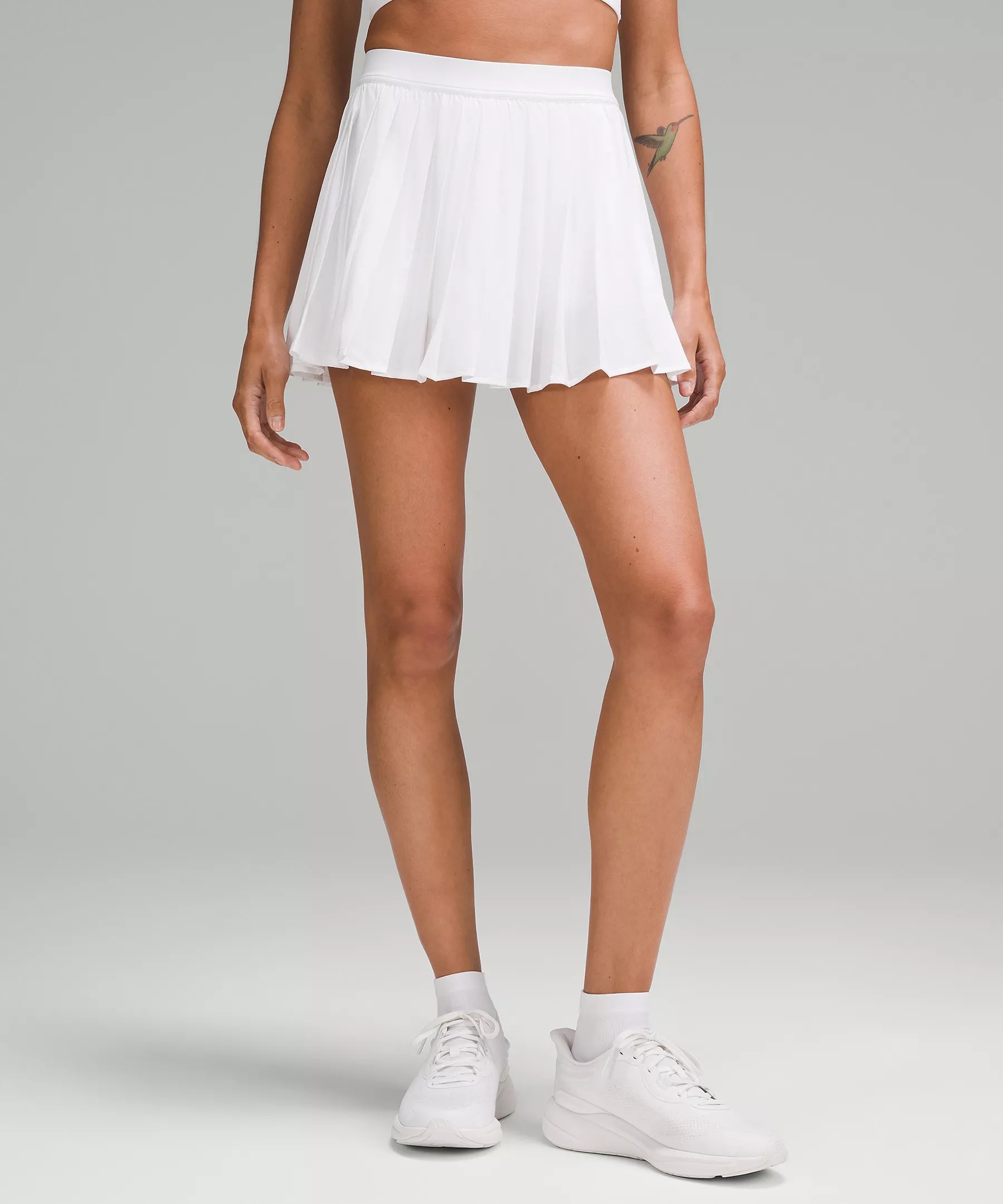 10 Taylor Swift-Inspired Fashion Pieces to Shop This Summer