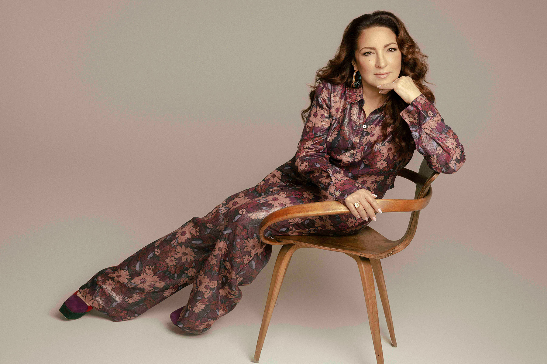 Players, Gloria Estefan