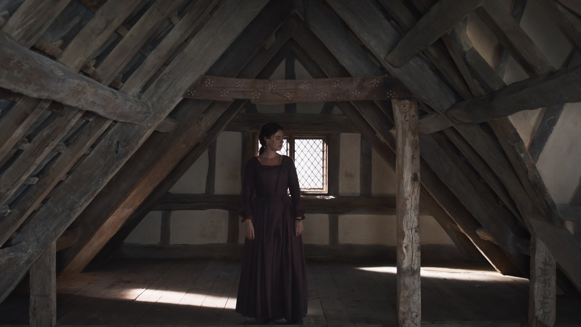 Jessie Buckley stars as Agnes in "Hamnet."
